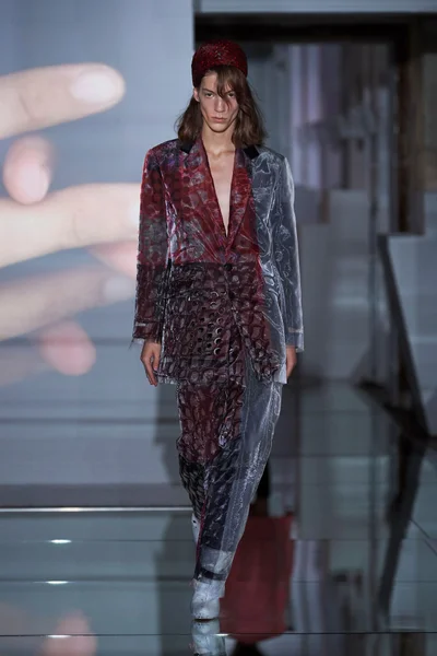 Look 33